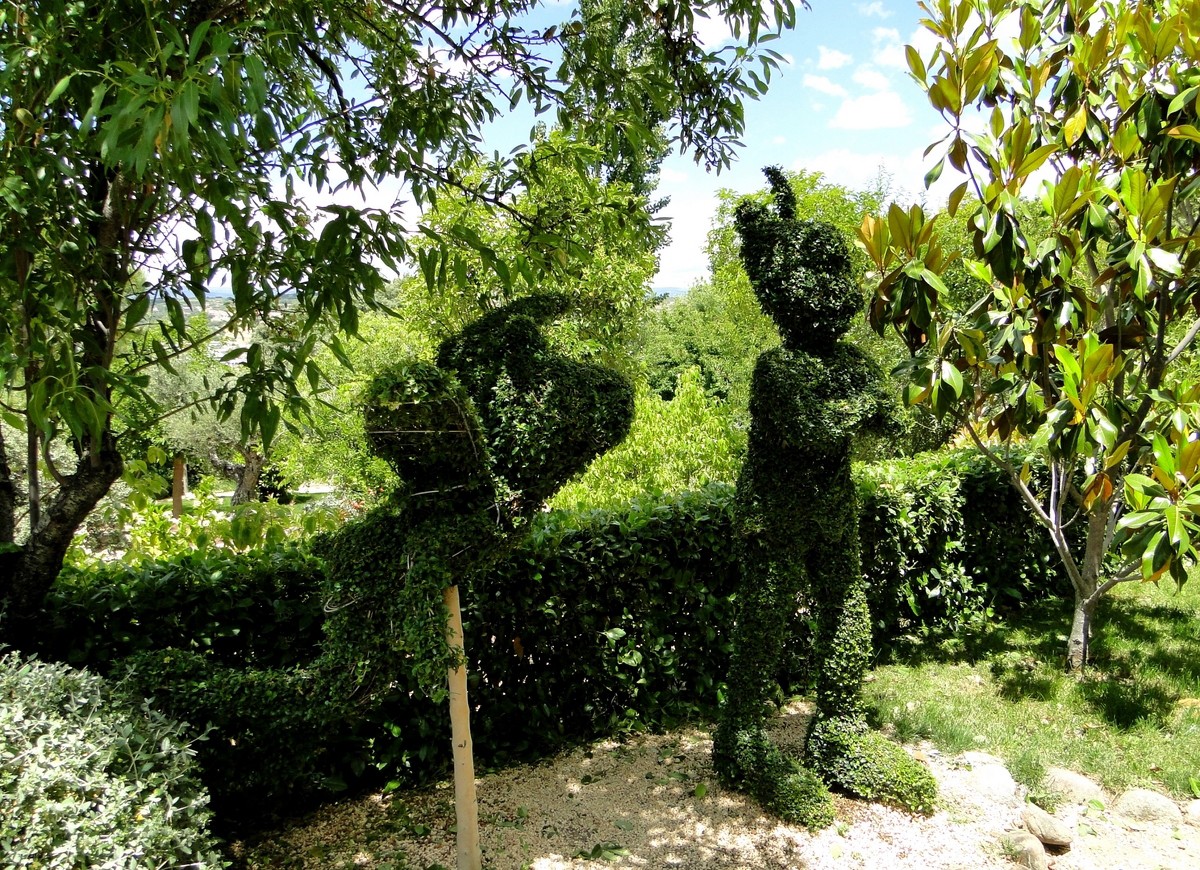 Qué hacer en Madrid en verano: descubre El Bosque Encantado