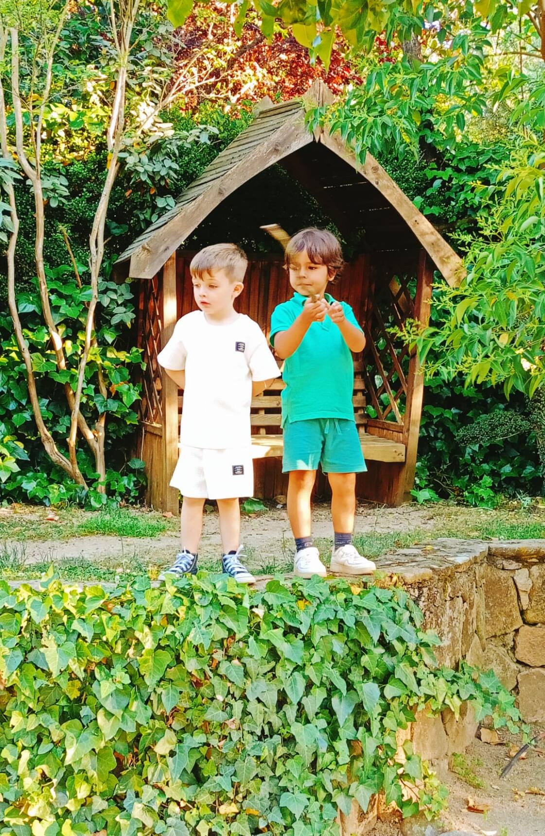 Cosas que hacer en Madrid hoy: visitar El Bosque Encantado en San Martín de Valdeiglesias. También como una variedad más de clases extraescolares en Mad