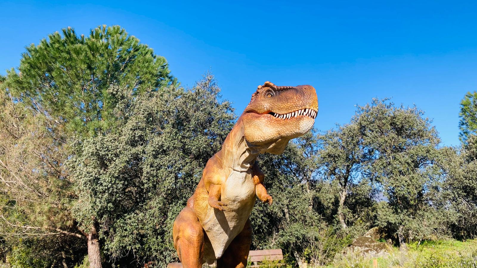 Dinosaurios en Madrid - Dinolandia en El Bosque Encantado